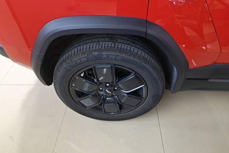 Used Chery Fengyun Fulwin X3 Plus 2025 Model 501 Four-Wheel Drive Smart Leading Edition Right Rear Wheel Hub