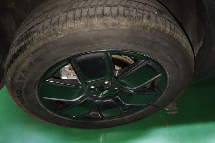 Used Chery Fengyun Fulwin X3 Plus 2025 Model 501 Four-Wheel Drive Smart Leading Edition Right Rear Wheel Hub