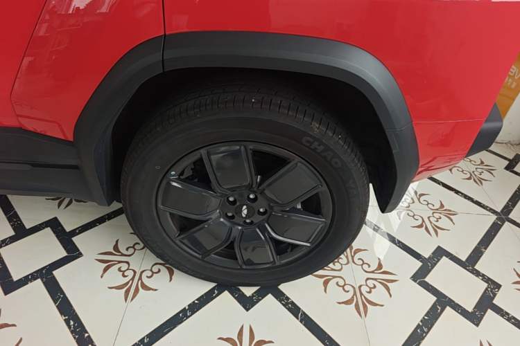 Used Chery Fengyun Fulwin X3 Plus 2025 Model 501 Four-Wheel Drive Smart Leading Edition Right Rear Wheel Hub