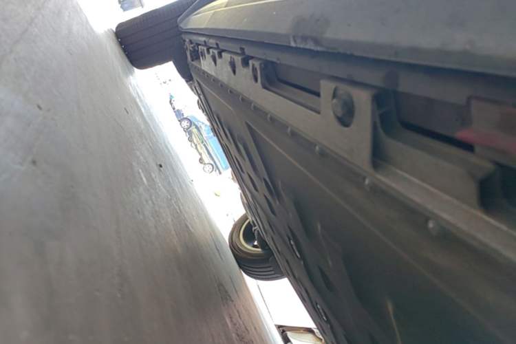 Used Chery Fengyun Fulwin X3 Plus 2025 Model 501 Four-Wheel Drive Smart Leading Edition Right Side Sill