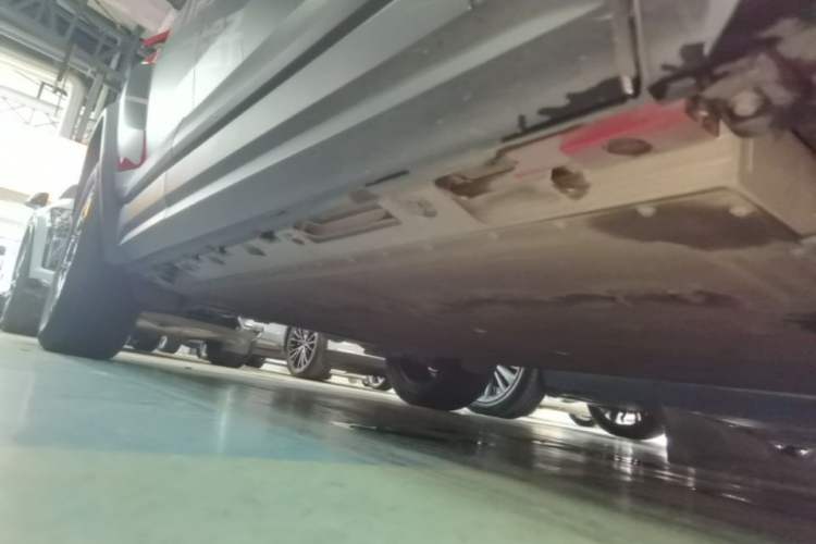 Used Chery Fengyun Fulwin X3 Plus 2025 Model 501 Four-Wheel Drive Smart Leading Edition Right Side Sill
