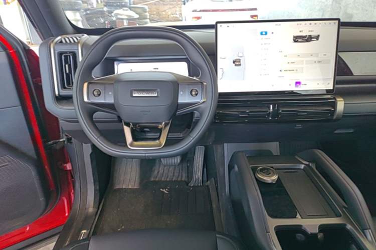 Used Chery Fengyun Fulwin X3 Plus 2025 Model 501 Four-Wheel Drive Smart Leading Edition Steering Wheel