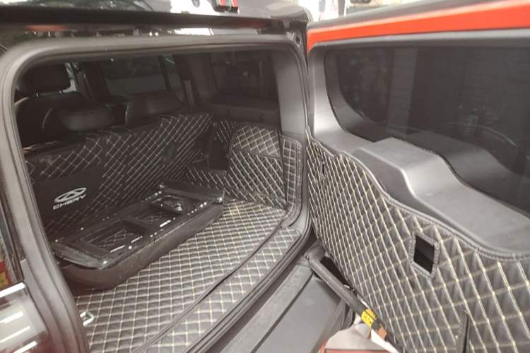 Used Chery Fengyun Fulwin X3 Plus 2025 Model 501 Four-Wheel Drive Smart Leading Edition Trunk