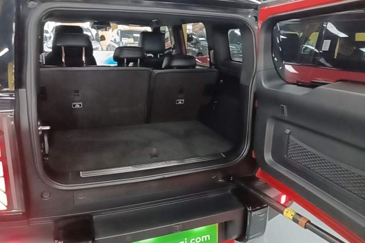 Used Chery Fengyun Fulwin X3 Plus 2025 Model 501 Four-Wheel Drive Smart Leading Edition Trunk