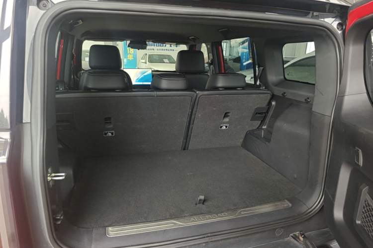 Used Chery Fengyun Fulwin X3 Plus 2025 Model 501 Four-Wheel Drive Smart Leading Edition Trunk