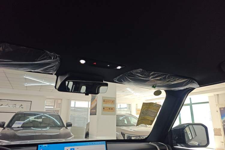 Used Chery Fengyun Fulwin X3 Plus 2025 Model 401 Two-Wheel Drive Smart Leading Edition Headliner