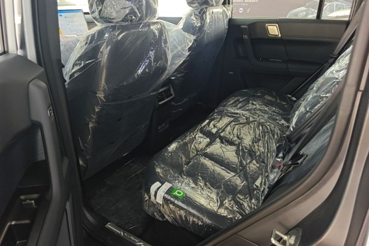 Used Chery Fengyun Fulwin X3 Plus 2025 Model 401 Two-Wheel Drive Smart Leading Edition Left Rear Seat