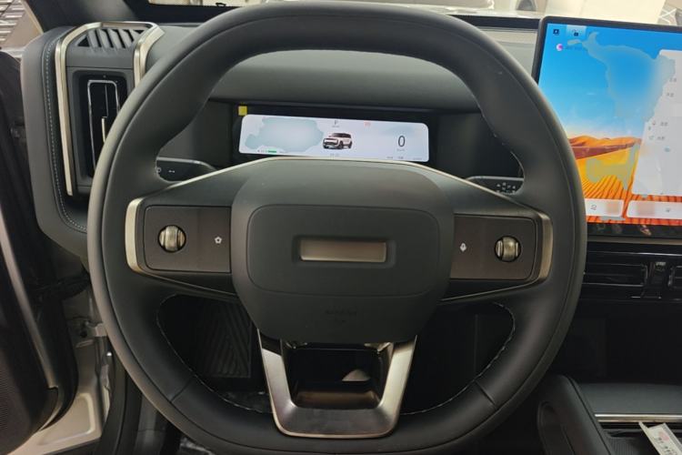 Used Chery Fengyun Fulwin X3 Plus 2025 Model 401 Two-Wheel Drive Smart Leading Edition Steering Wheel