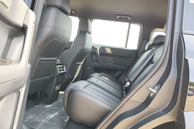 Used Chery Fengyun Fulwin X3L 2025 Model 215 Smart Driving Edition Left Rear Seat