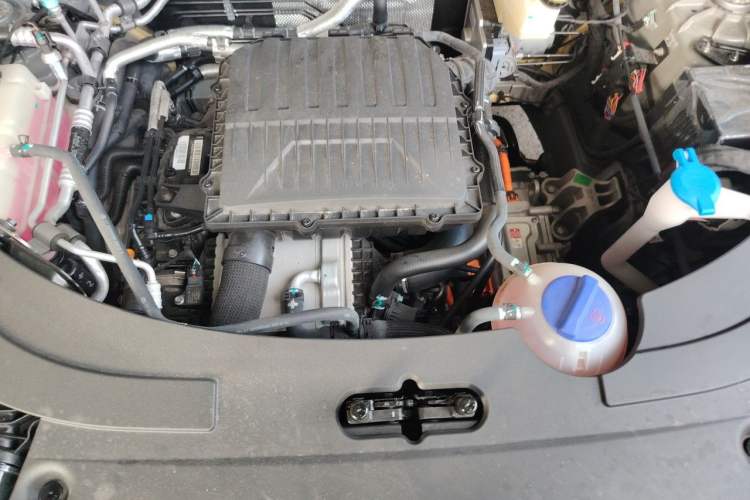 Used Chery Fengyun Fulwin X3L 2025 Model 215 Smart Driving Edition Engine Bay