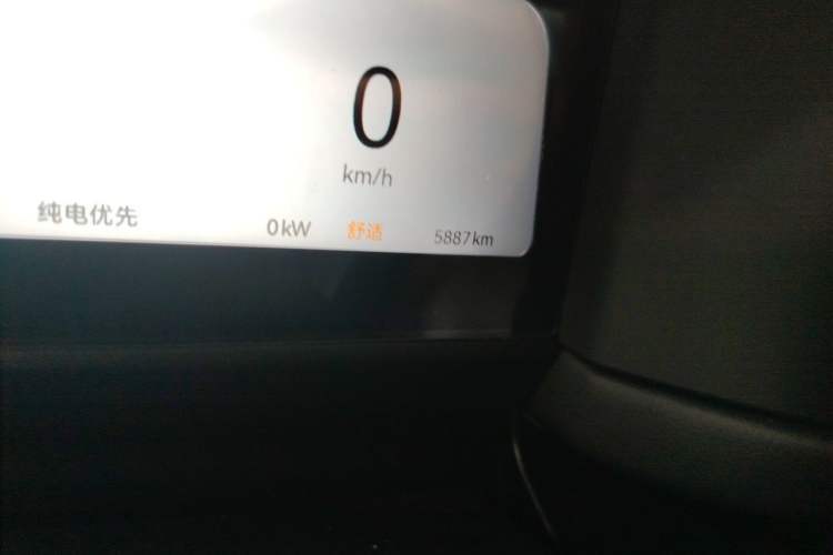 Used Chery Fengyun Fulwin X3L 2025 Model 215 Smart Driving Edition Odometer Close Up