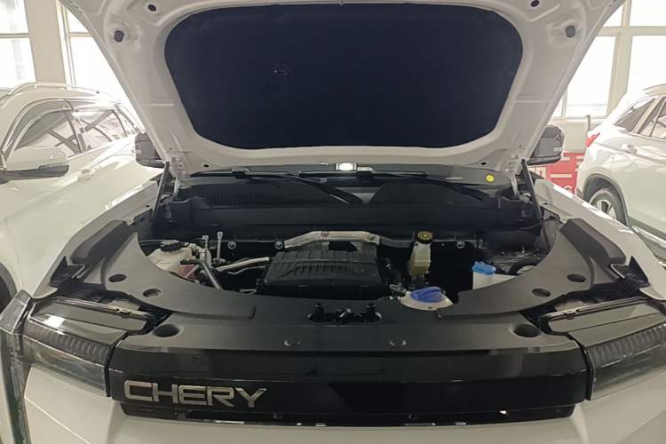 Used Chery Fengyun Fulwin X3L 2025 Model 215 Smart Driving Edition Engine Bay