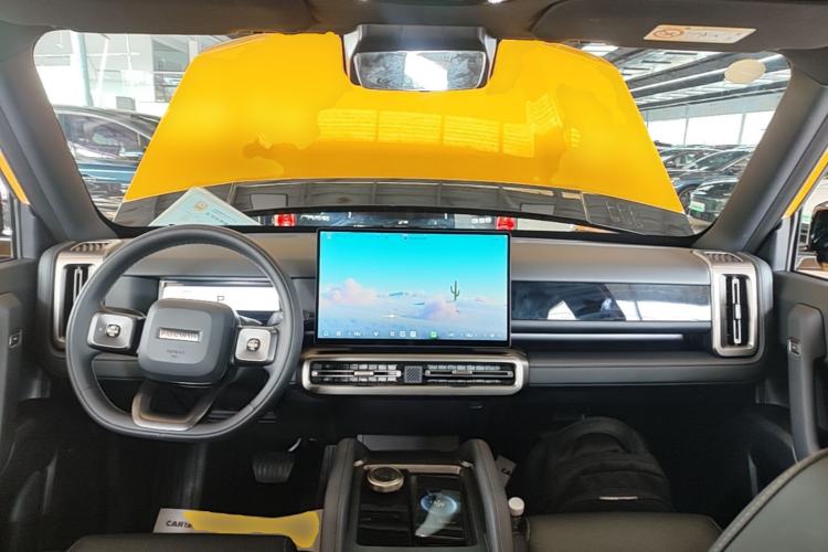 Used Chery Fengyun Fulwin X3L 2025 Model 205 All-Wheel Drive High-Energy Edition Center Console