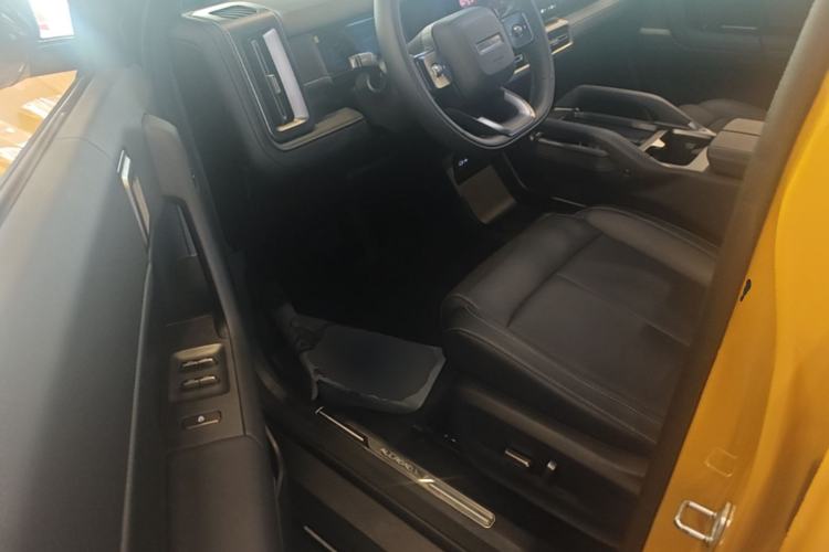 Used Chery Fengyun Fulwin X3L 2025 Model 205 All-Wheel Drive High-Energy Edition Driver Seat