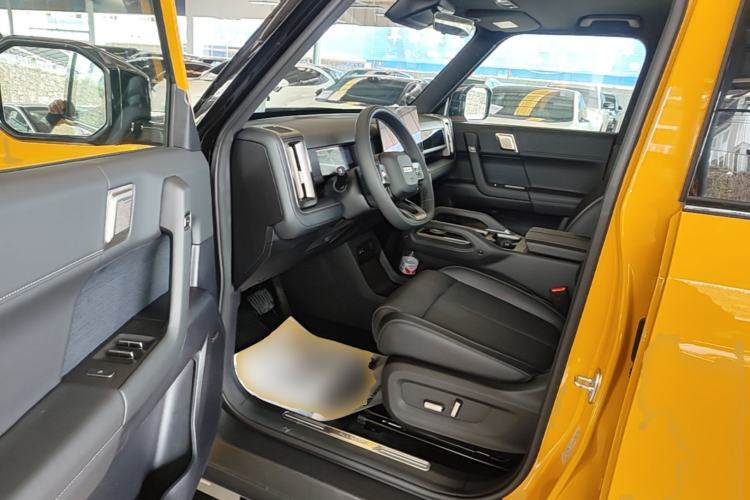 Used Chery Fengyun Fulwin X3L 2025 Model 205 All-Wheel Drive High-Energy Edition Driver Seat