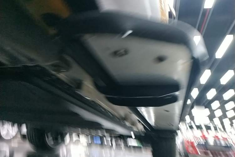 Used Chery Fengyun Fulwin X3L 2025 Model 205 All-Wheel Drive High-Energy Edition Left Side Sill
