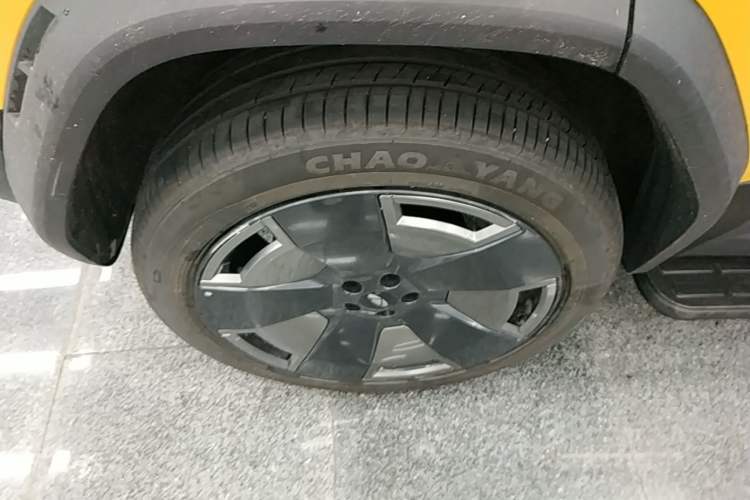 Used Chery Fengyun Fulwin X3L 2025 Model 205 All-Wheel Drive High-Energy Edition Right Rear Wheel Hub