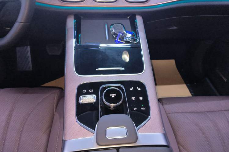 Used Chery Fengyun T10 2024 210 Luxury Edition Gear Lever