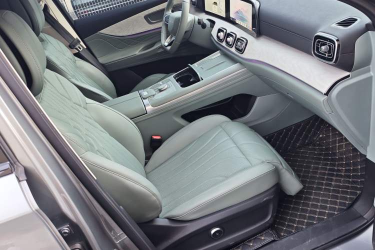 Used Chery Fengyun T10 2024 210 Luxury Edition Interior 3