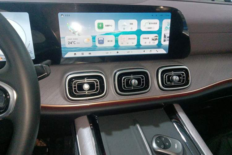 Used Chery Fengyun T10 2024 210 Luxury Edition Audio And AC Panel