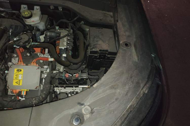 Used Chery Fengyun T10 2024 210 Luxury Edition Engine Bay Left