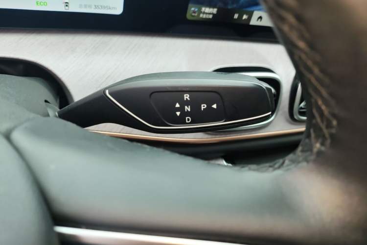 Used Chery Fengyun T10 2024 210 Luxury Edition Gear Lever