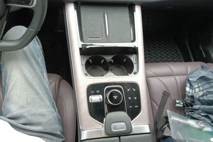Used Chery Fengyun T10 2024 210 Luxury Edition Gear Lever