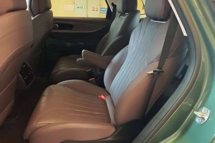 Used Chery Fengyun T10 2024 210 Luxury Edition Left Rear Seat