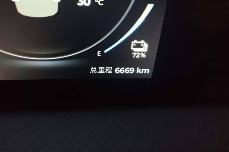 Used Chery Fengyun T10 2024 210 Luxury Edition Odometer Close Up