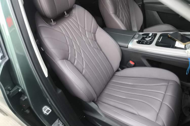 Used Chery Fengyun T10 2024 210 Luxury Edition Right Front Seat
