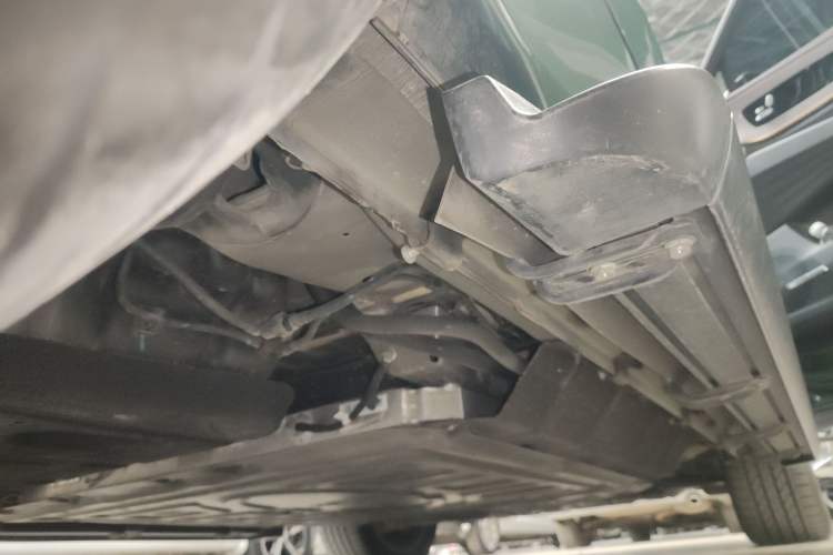 Used Chery Fengyun T10 2024 210 Luxury Edition Right Side Sill
