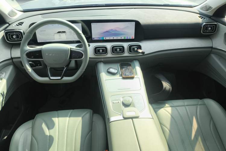 Used Chery Fengyun T10 2024 210 Luxury Edition Center Console
