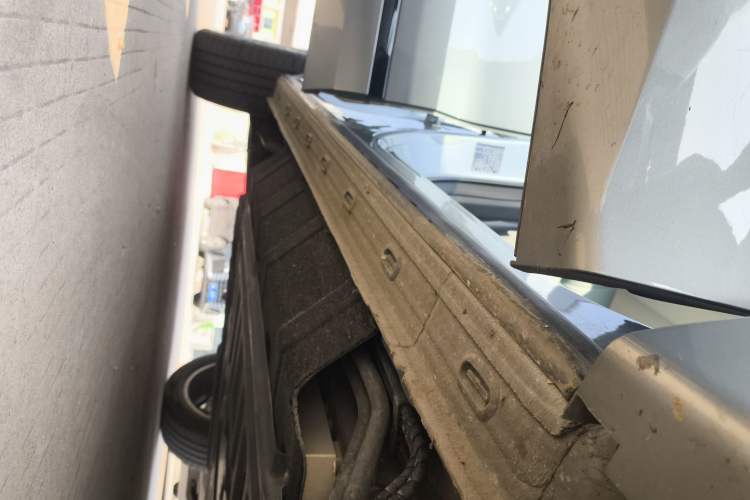 Used Chery Fengyun T10 2024 210 Luxury Edition Right Side Sill