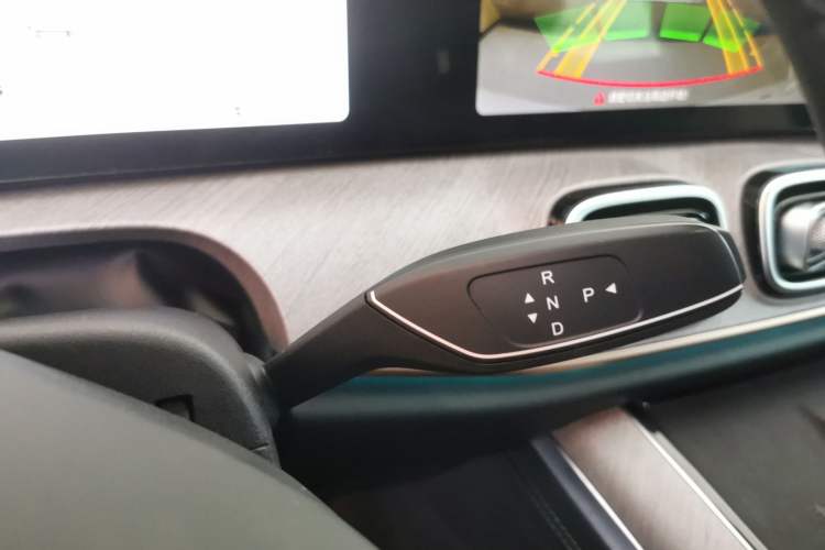 Used Chery Fengyun T10 2024 210 Luxury Edition Gear Lever