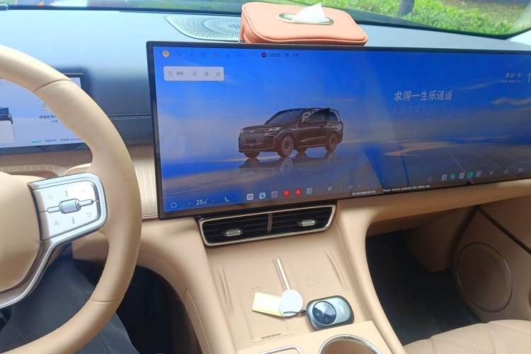 Used Chery Fengyun T11 2026 Model 220 Rear-Drive Dual IMAX Theater Edition Audio And AC Panel