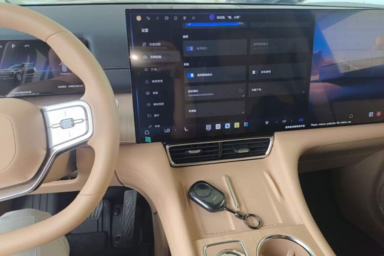 Used Chery Fengyun T11 2026 Model 220 All-Wheel Drive Dual IMAX Theater Edition Audio And AC Panel