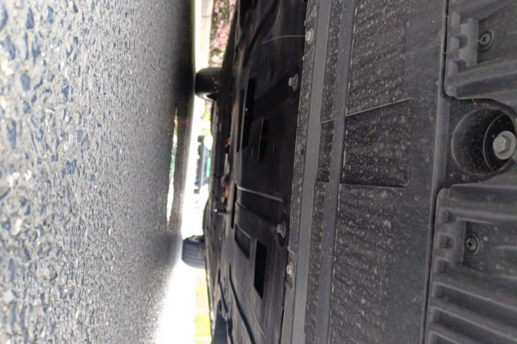 Used Chery Fengyun T11 2026 Model 220 Rear-Drive Dual IMAX Theater Edition Chassis Front