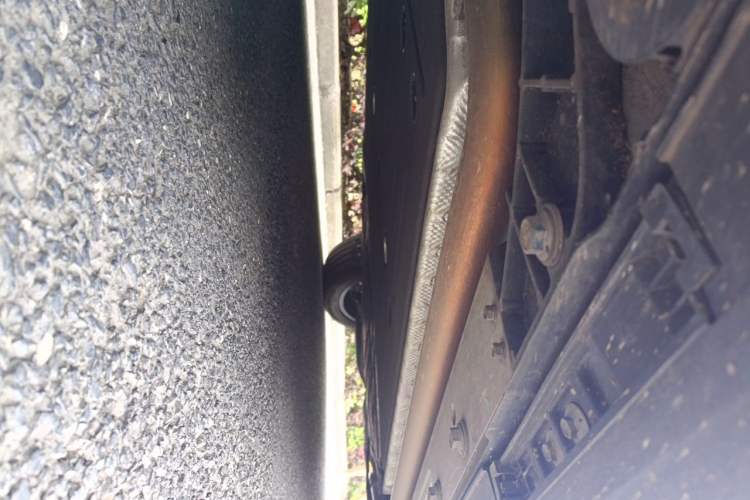 Used Chery Fengyun T11 2026 Model 220 Rear-Drive Dual IMAX Theater Edition Chassis Front Left