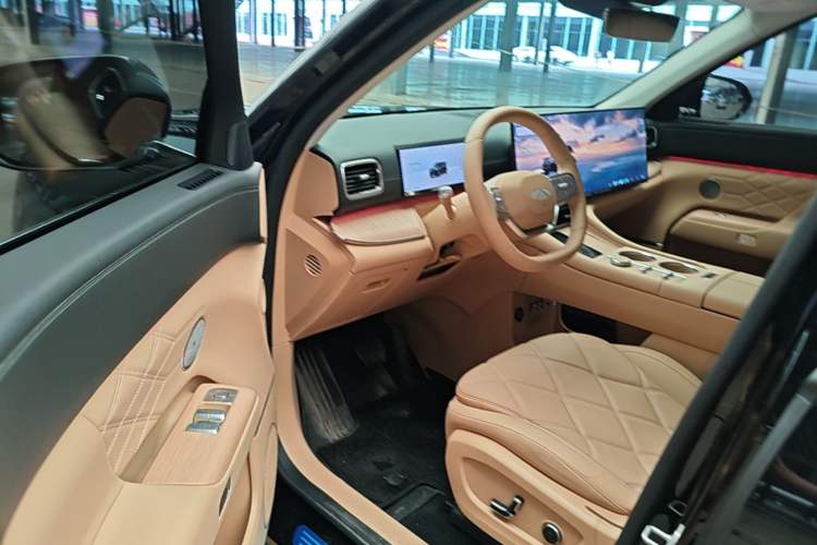 Used Chery Fengyun T11 2026 Model 220 Rear-Drive Dual IMAX Theater Edition Driver Seat