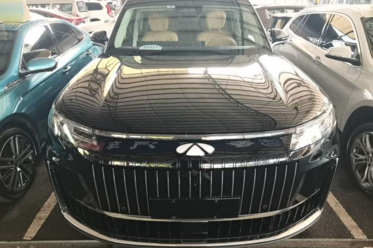 Used Chery Fengyun T11 2026 Model 220 Rear-Drive Dual IMAX Theater Edition Front