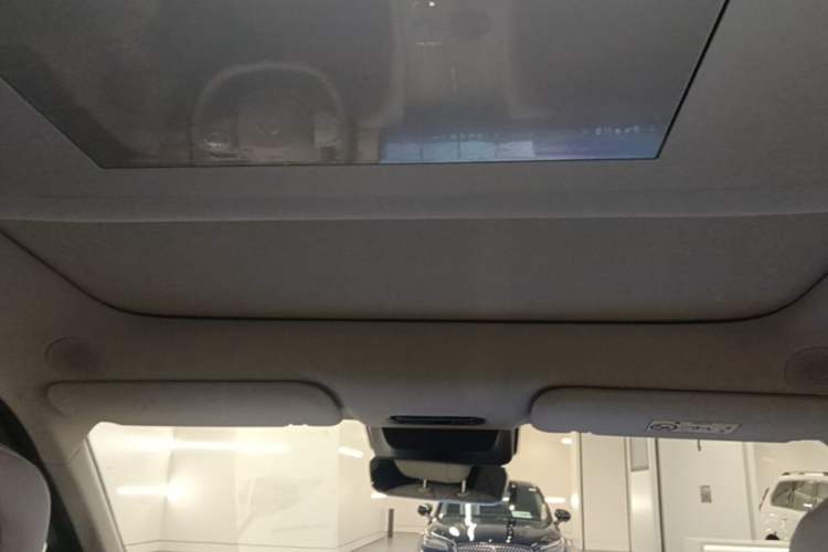 Used Chery Fengyun T11 2026 Model 220 All-Wheel Drive Family Fun Edition Headliner
