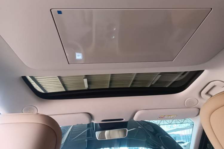 Used Chery Fengyun T11 2026 Model 220 All-Wheel Drive Family Fun Edition Headliner