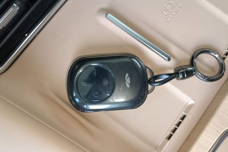 Used Chery Fengyun T11 2026 Model 220 All-Wheel Drive Dual IMAX Theater Edition Interior 1