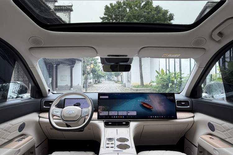 Used Chery Fengyun T11 2026 Model 220 All-Wheel Drive Family Fun Edition Interior 2
