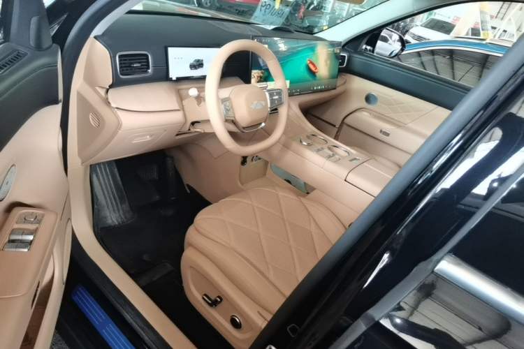 Used Chery Fengyun T11 2026 Model 220 Rear-Drive Dual IMAX Theater Edition Left Front Seat