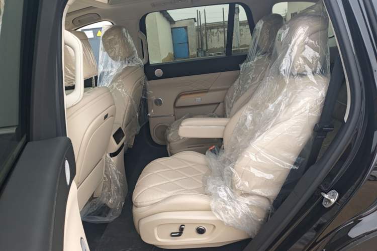 Used Chery Fengyun T11 2026 Model 220 All-Wheel Drive Family Fun Edition Left Rear Seat