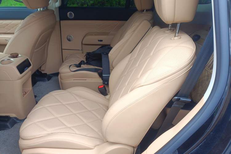 Used Chery Fengyun T11 2026 Model 220 Rear-Drive Dual IMAX Theater Edition Left Rear Seat