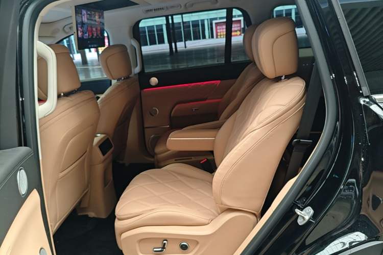 Used Chery Fengyun T11 2026 Model 220 Rear-Drive Dual IMAX Theater Edition Left Rear Seat