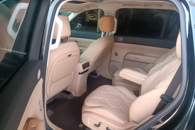 Used Chery Fengyun T11 2026 Model 220 All-Wheel Drive Family Fun Edition Left Rear Seat