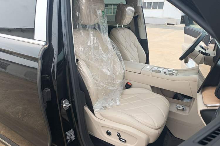 Used Chery Fengyun T11 2026 Model 220 All-Wheel Drive Family Fun Edition Right Front Seat
